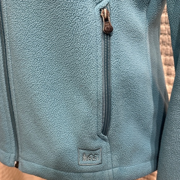 REI Women's Teal Long Sleeve Fleece Zip Up 
Size Medium - Picture 6 of 7